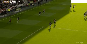 【英超】利物浦2比1逆转获胜，穆尼奥斯、伊萨克破门